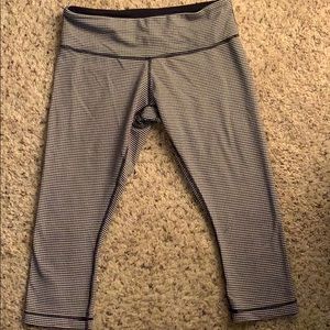 Lululemon Cropped Leggings- sz 8